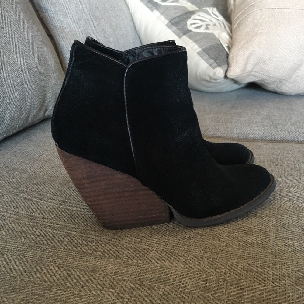 Suede wedge bootie size 6